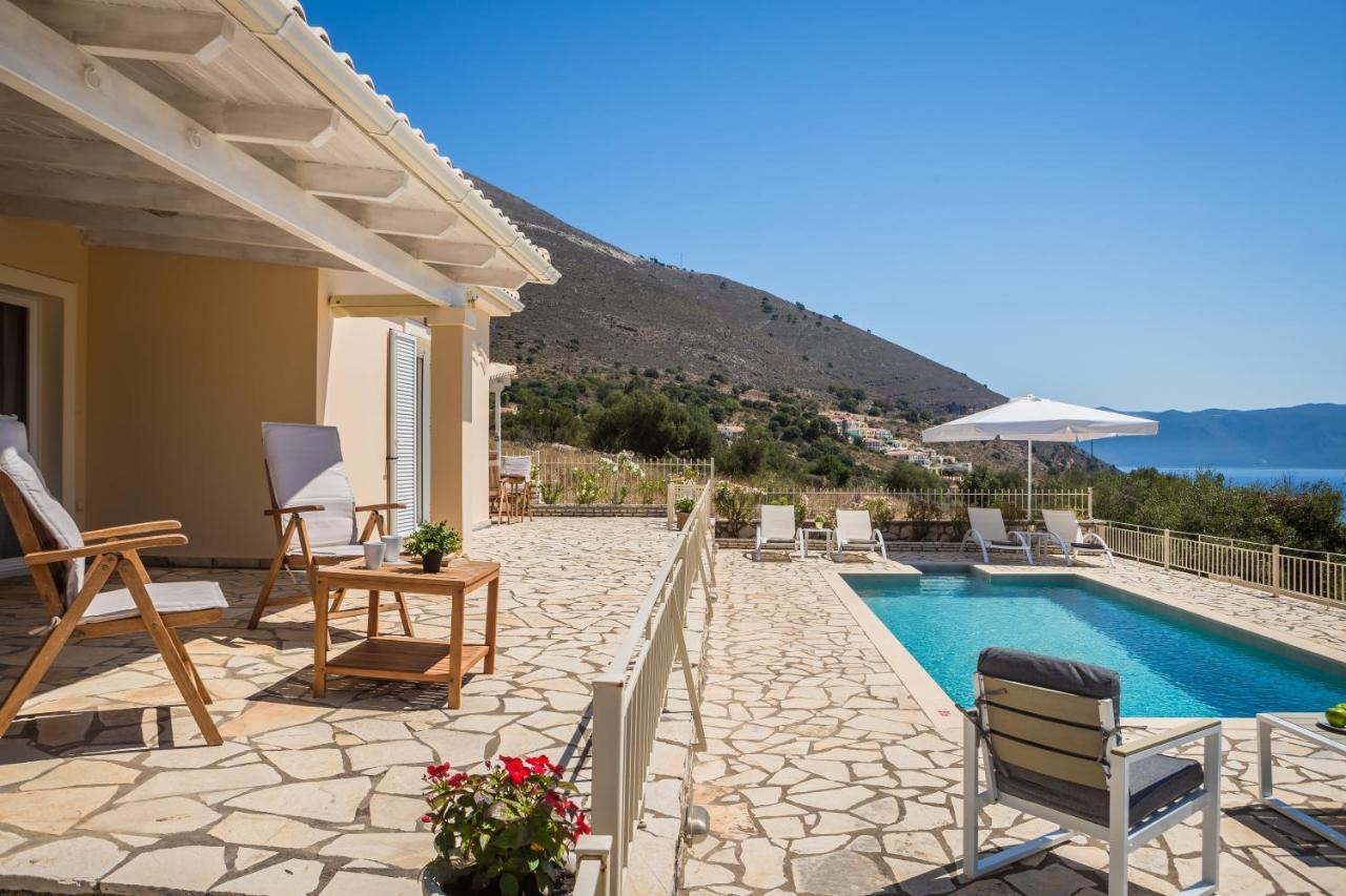 Villa Irida Agia Efimia Bagian luar foto