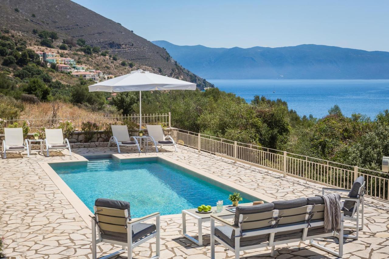 Villa Irida Agia Efimia Bagian luar foto