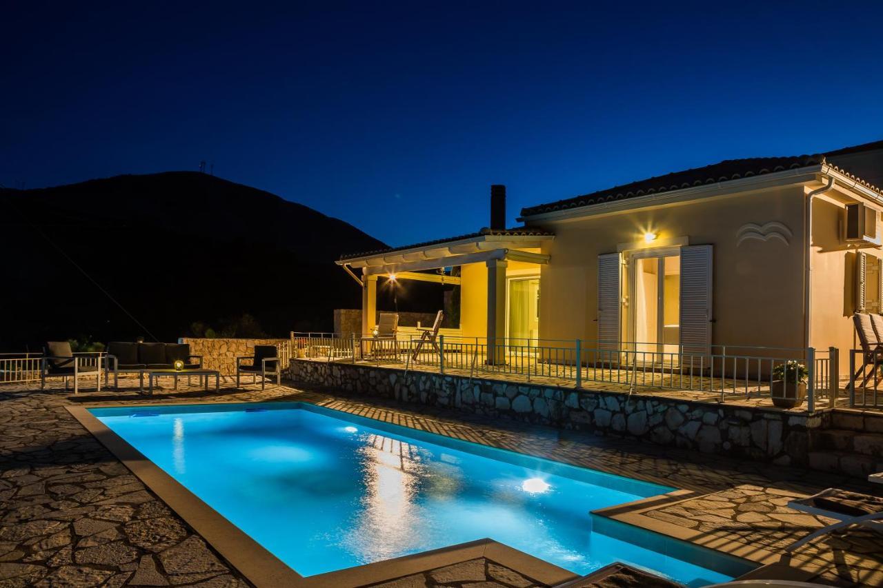 Villa Irida Agia Efimia Bagian luar foto