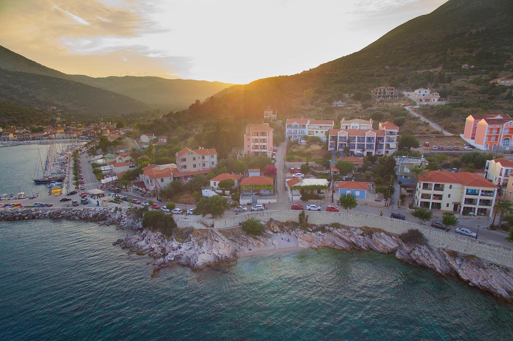 Villa Irida Agia Efimia Bagian luar foto